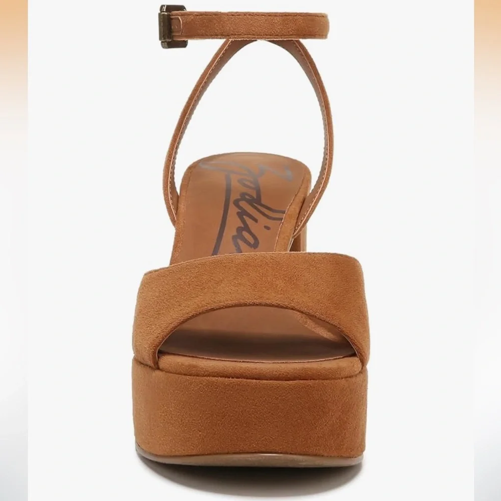 Zodiac Women's Priya Retro-Inspired Platform Block Heel Sandal Shoe Size 9.5 NWT